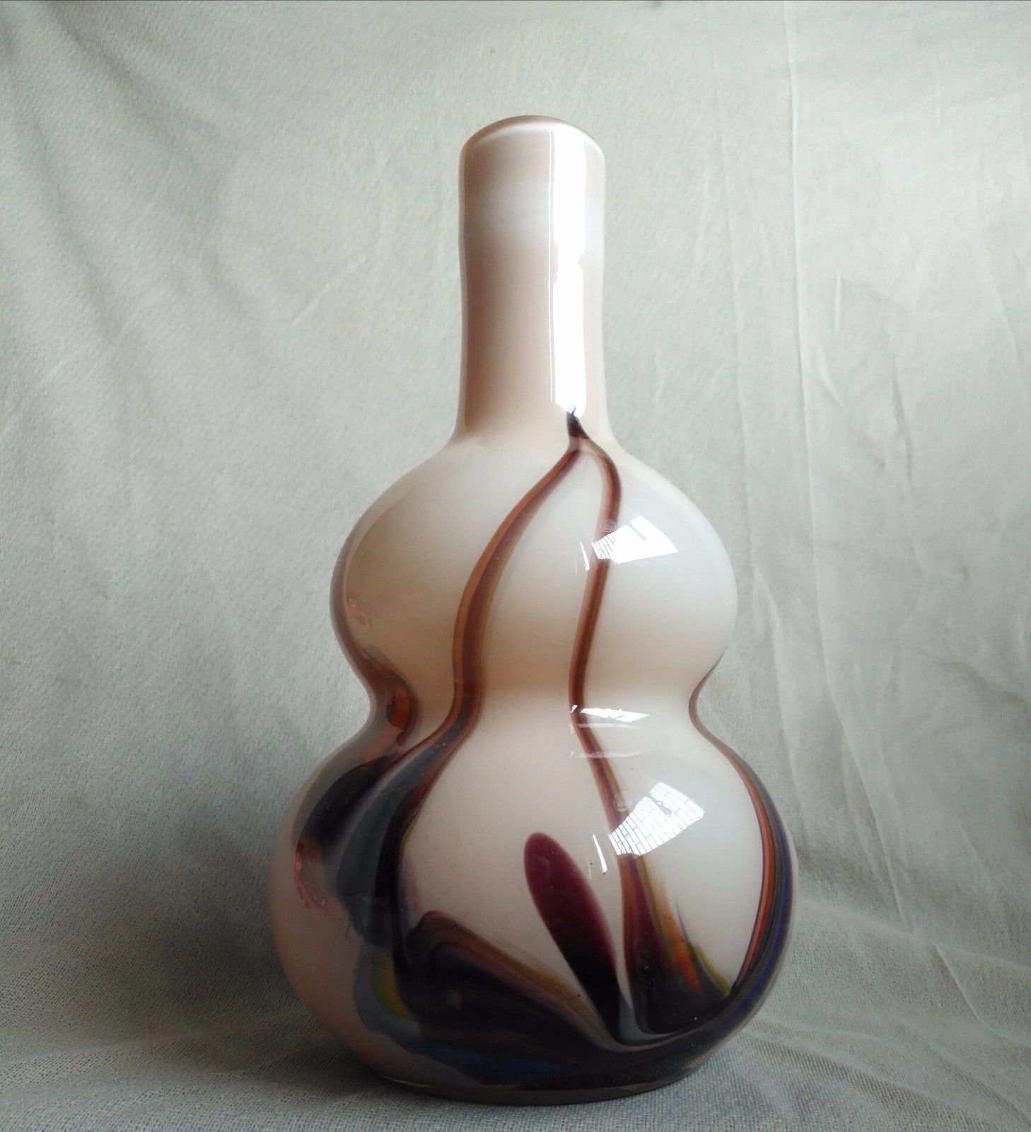 上世纪中后期玻璃多彩葫芦瓶