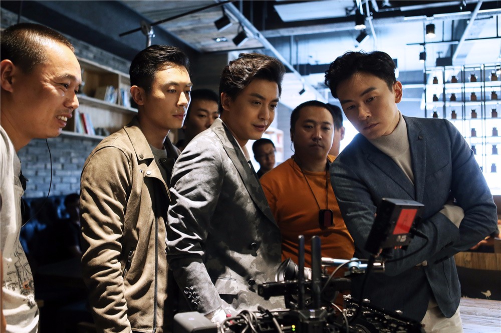 马鸣执导,陆文杰编剧,朱亚文,郑元畅,李佳航领衔主演的电视剧《合伙人