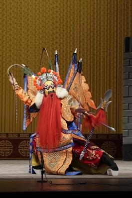 黄脸的典韦白脸的曹操黑脸张飞叫喳喳为什么典韦是黄脸