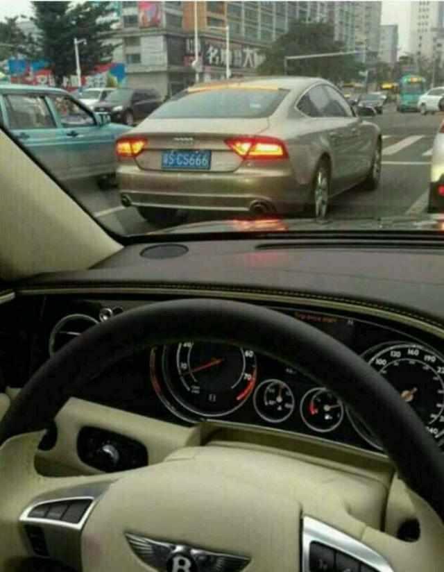 有这样的装逼吗晒出这样的豪车照片车主到底怎么想的