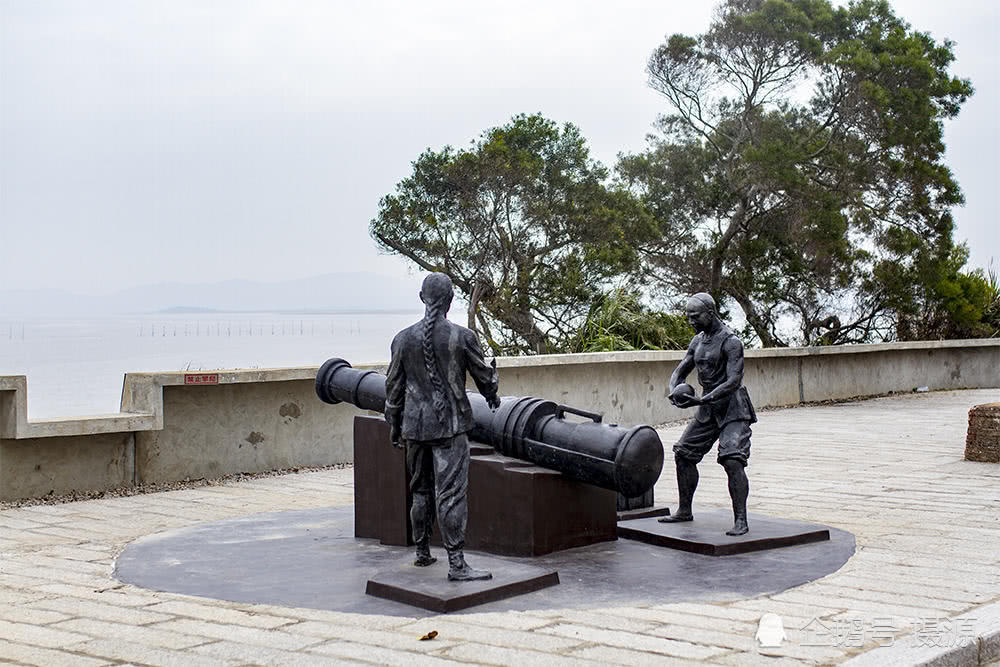 现在看到这炮台已经不那么威武了,但在当时可是抗击倭寇的利器