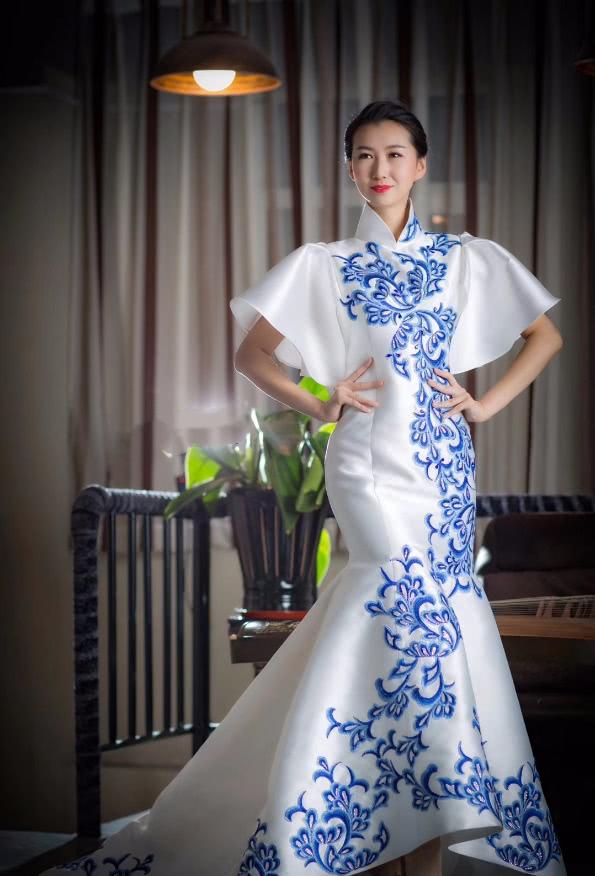 沈阳设计师携旗袍秀助力沈马