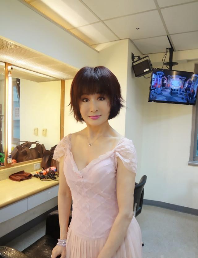 童星出道的她,71岁的近照让人不相信那时真的