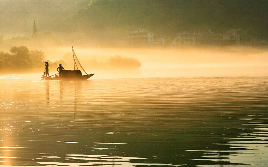 读睡精选古诗词闲来沽酒吟诗句留醉归帆与友同
