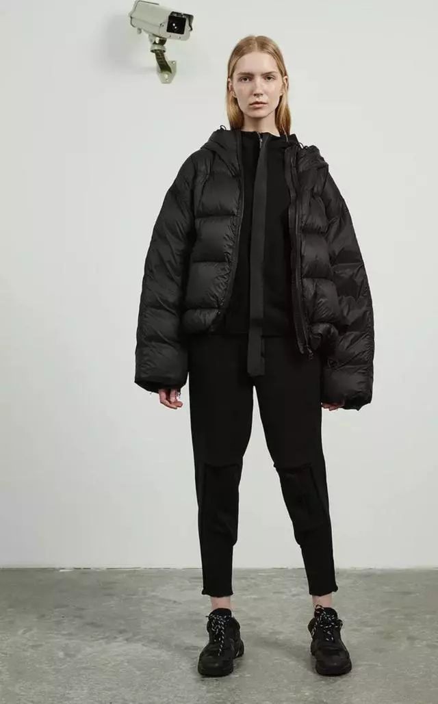 潮流特别羽绒服