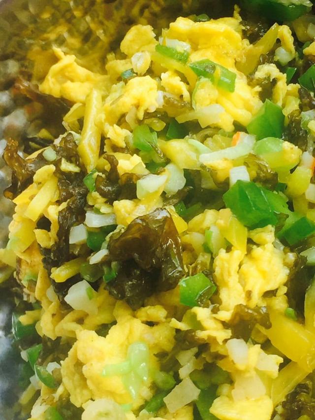 超级简单的地皮菜煎饺