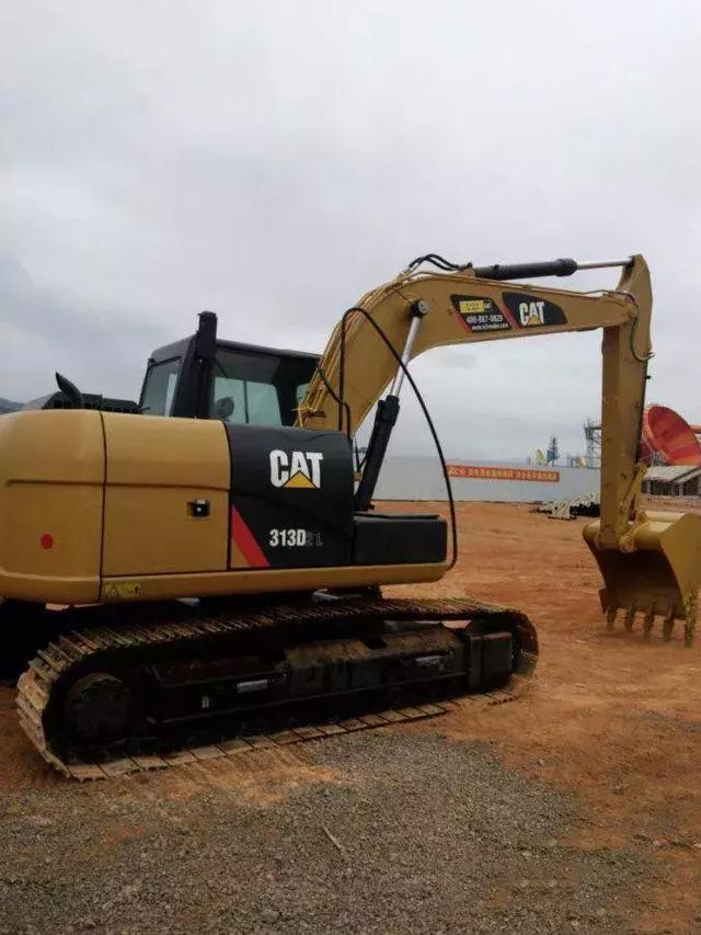 为什么新农村建设都喜欢用它?cat 313d2l卡特挖掘机测评