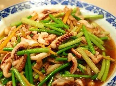 蒜苗炒鱿鱼