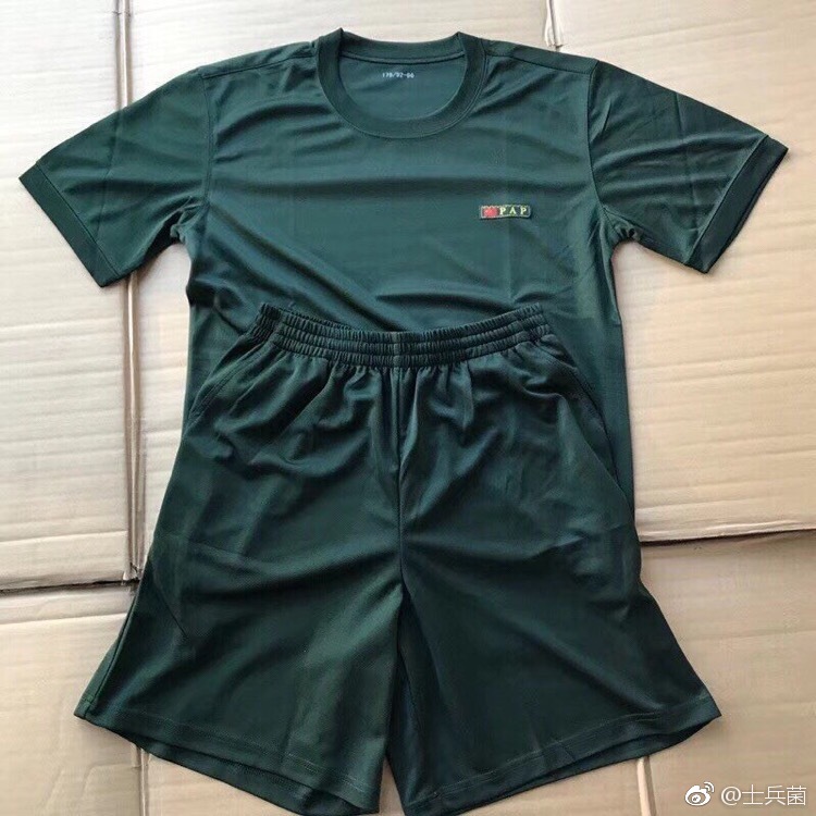 5月1号开始武警开始陆续换装