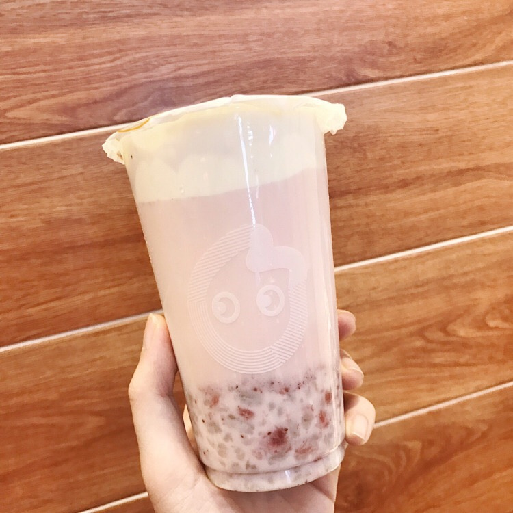 鲜醇草莓欧蕾 青稞 奶霜(无糖去冰)