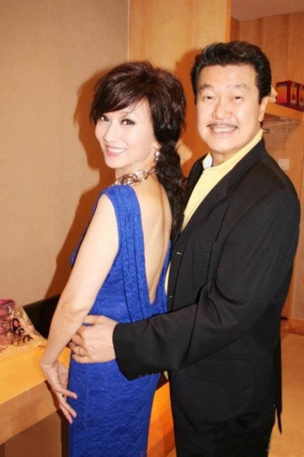 护妻33年,今72岁像50岁的人