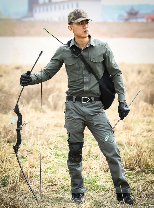 烈锋城市通勤战术裤——实用的裤型的设计,舒适坚固,好穿又实用.