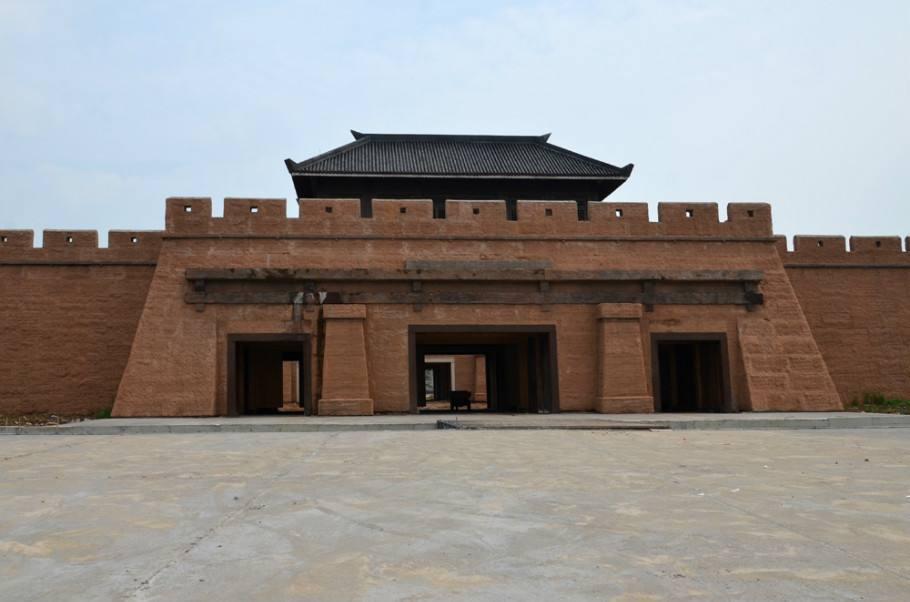 在伍子胥来到吴国之前,吴国很有可能没有一座像样的城池,尤其是跟中原