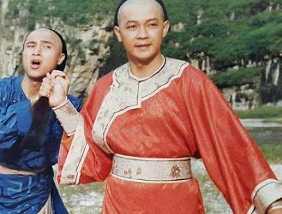 四,贾六——周霆坤饰贾六是乾隆身边的一位小太监,脑子机灵,有趣幽默