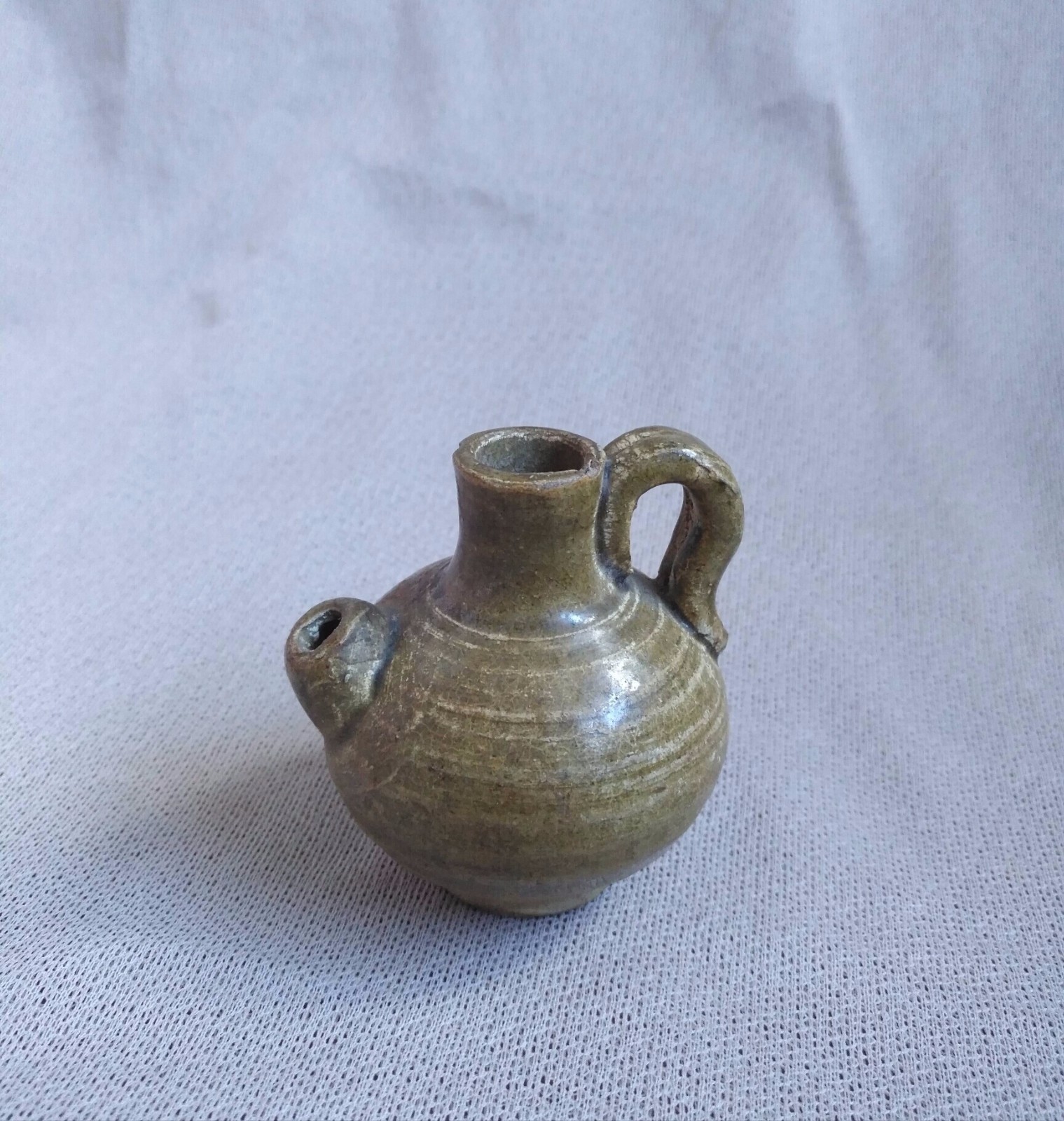 唐代壶形青釉砚滴