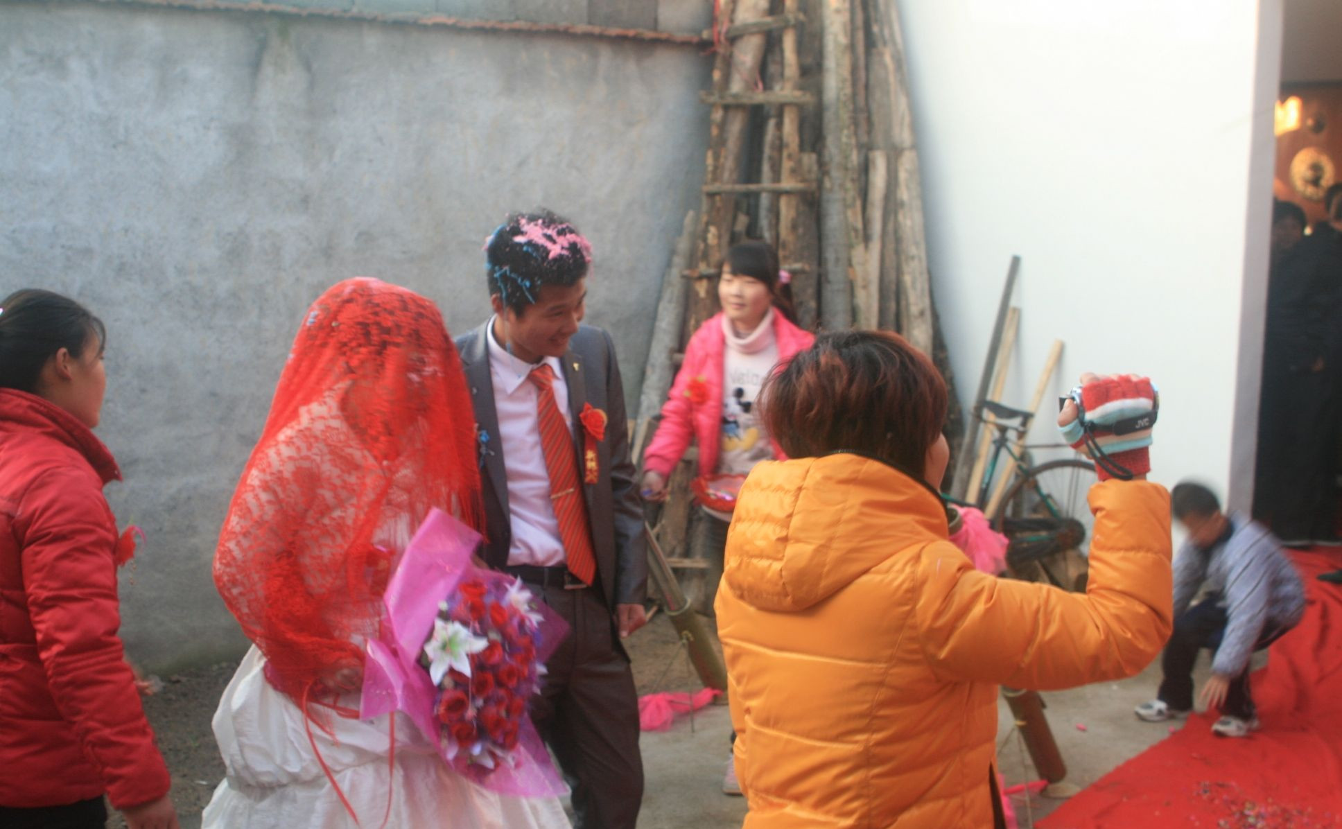 农村老人常说正月不娶腊月不订如何理解现在还讲究吗