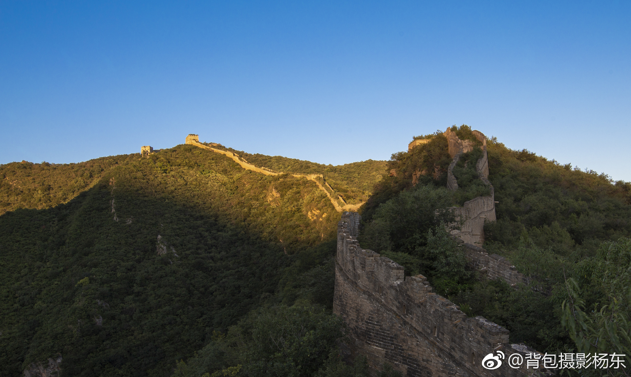 初秋的旺泉峪长城,晴空万里