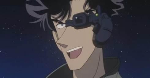 风户京介是个变态杀人魔,连续杀害了三名警察,还害得小兰在惊恐中失去