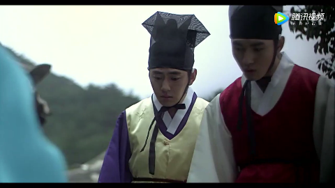 韩剧《青春学堂》满满的青春荷尔蒙,刚开头就让人笑得不行!