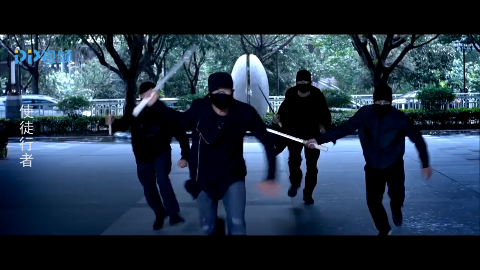 使徒行者:张家辉遇仇家追杀,美女保镖霸气老板先走