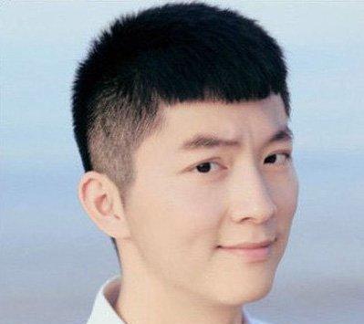 00后男生小鲜肉专属发型!一定适合你