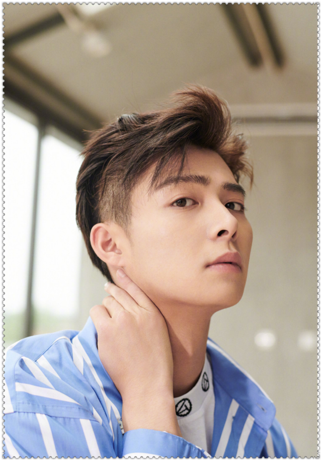 《沙海》中张铭恩比吴磊还圈粉!穿衣潮范十足,小鲜肉的穿搭指南|吴磊|