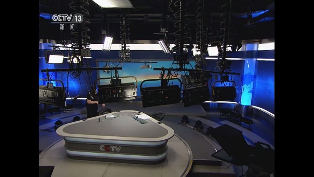 央视新闻频道导播失误,切错画面