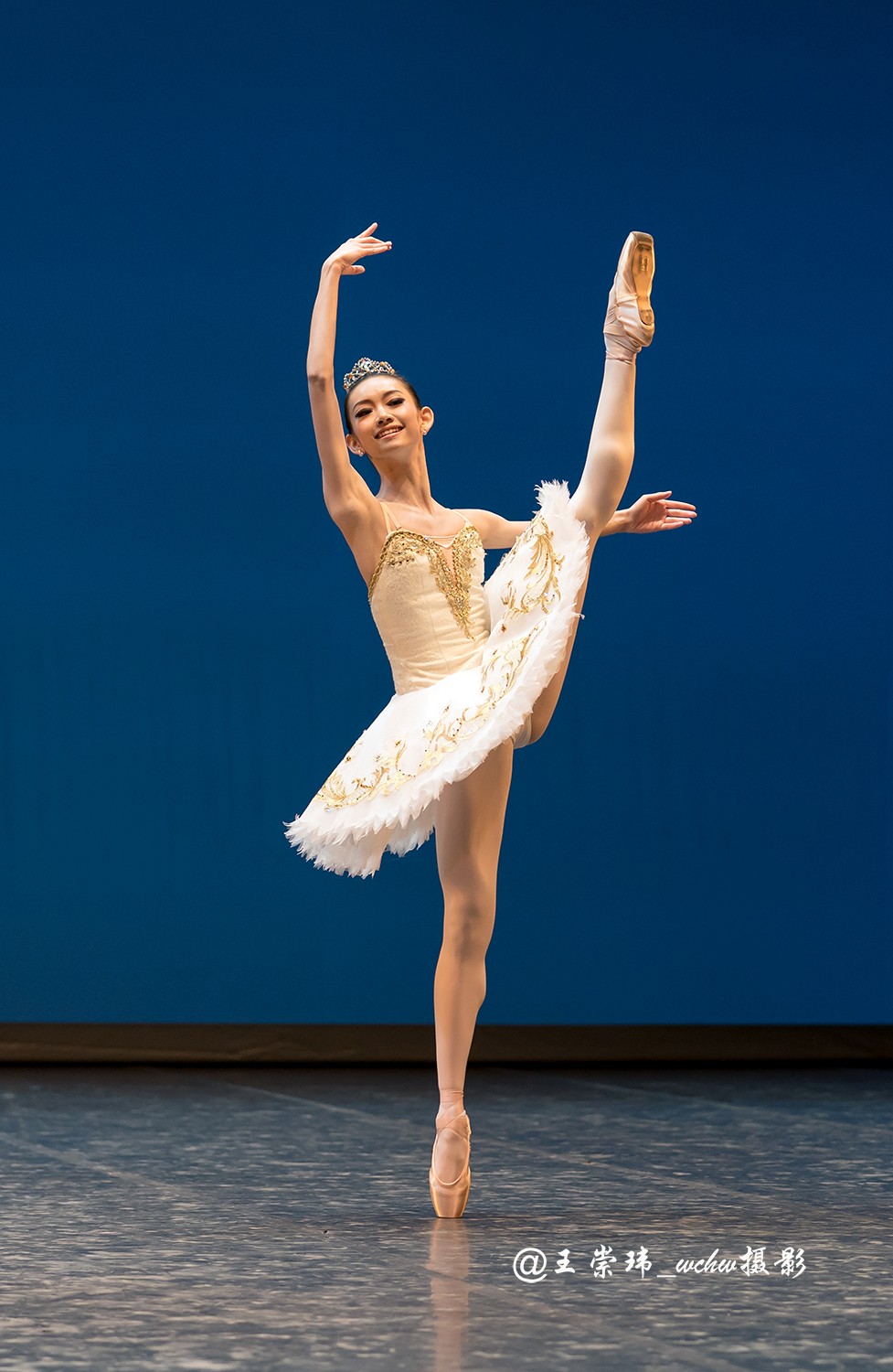 "第六届上海国际芭蕾舞"比赛8月6日复赛第二,三场