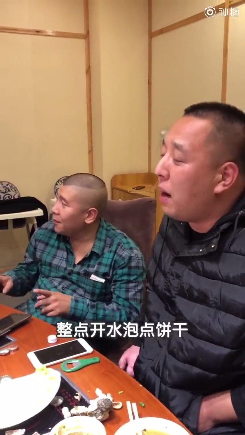 唐山师范学院,小姐姐一首《怀念青春》,唱哭了