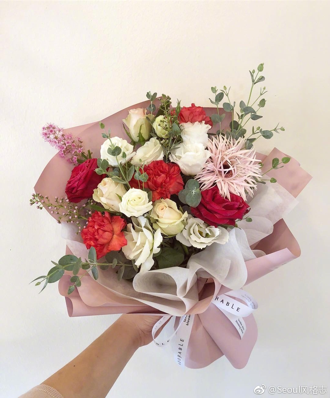 如果能收到一束好看又治愈的鲜花一天的心情都会超美妙的