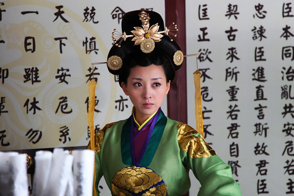 她16岁成名,曾与陈键锋传绯闻,34岁美如少女却还是单身?