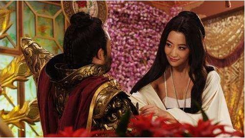 靖康之耻:皇帝为了保命将女儿送给金人,连自己妃子也惨遭毒手