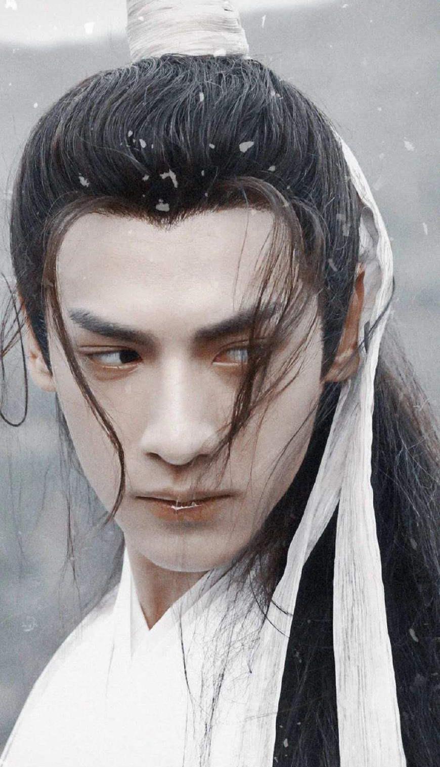 白衣古装男神:最帅的不是李易峰,也不是罗云熙,而是53岁的他