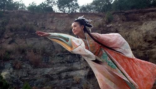 《天仙配》幕后照:图4黄圣依仙气十足,而我最羡慕图7的董永!