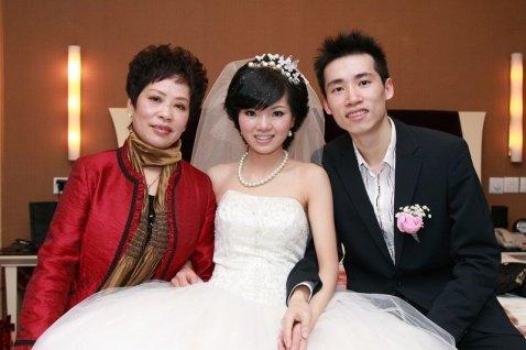 我嫌妻子不能怀孕提离婚,3年后路上偶遇,她带的人让我泪奔|刘梅|离婚