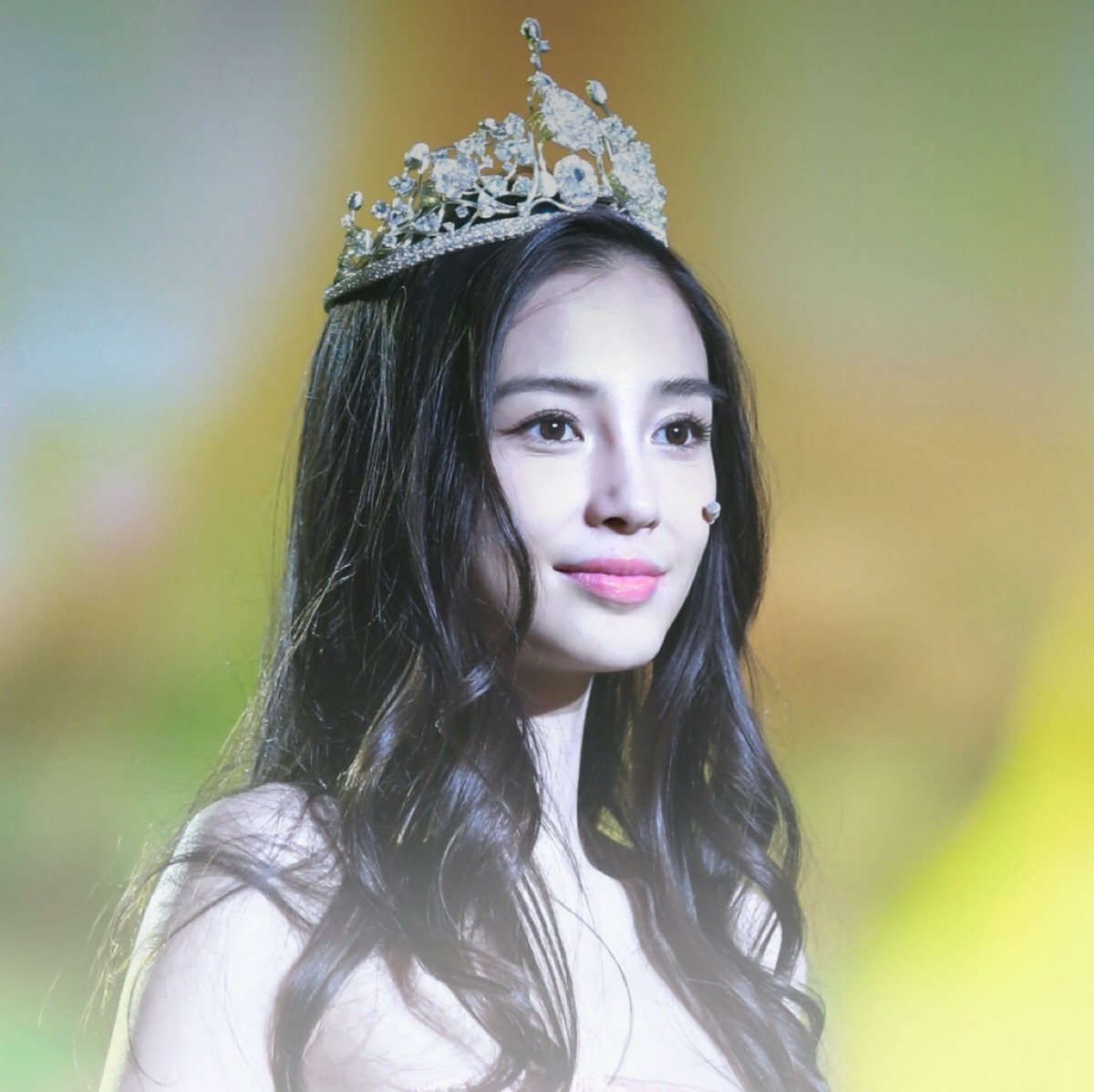 起床素颜大比拼:baby皮肤好热巴天然美,最搞笑的还是鹿晗