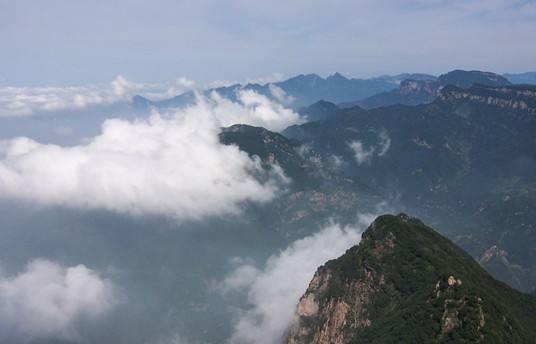 河南兩座名山景色各異名頭都很大你更喜歡哪一個