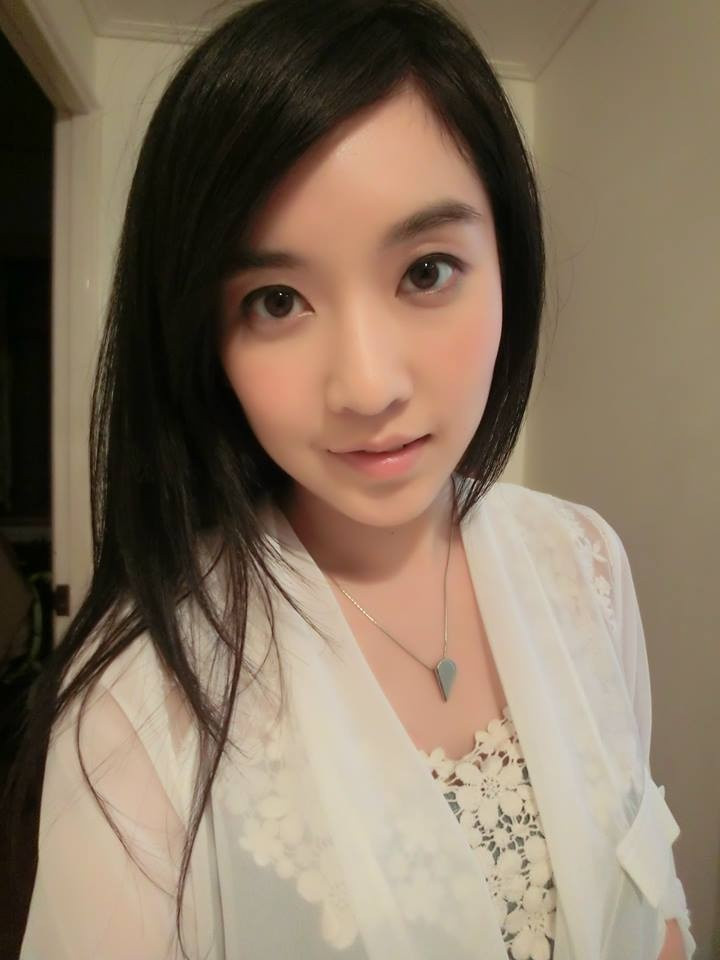 清纯女主播李佳玲养眼私拍图集