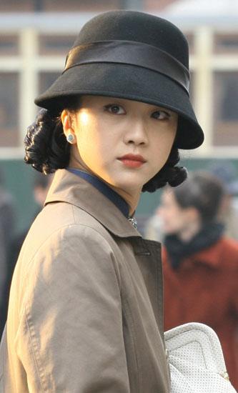 女星戴渔夫帽谁最美?汤唯第八,赵丽颖只排第二,第一是谁?