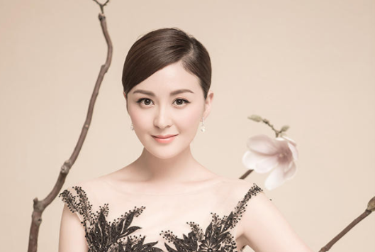 的消息真的很少,而唯一关于她的就是她的演技,而且还是一位美丽的演员