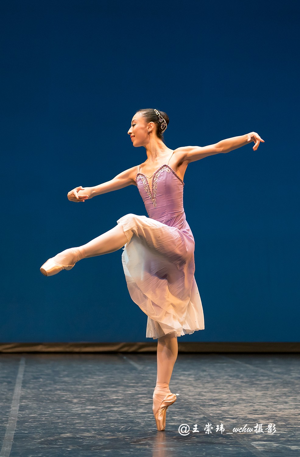 "第六届上海国际芭蕾舞"比赛8月6日复赛第二,三场