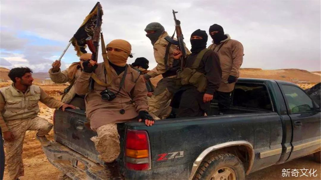 中东乱战提前结束,恐怖分子开始逃命,这国面临巨大危机!