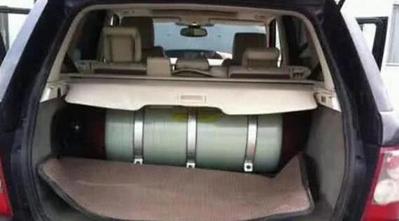 你见过最寒酸的开豪车人是什么样?网友:卡宴加