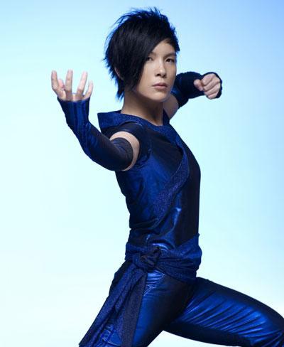 春晚一曲成名,中性打扮早李宇春十年,47岁还未嫁|李宇春|潘美辰|我想