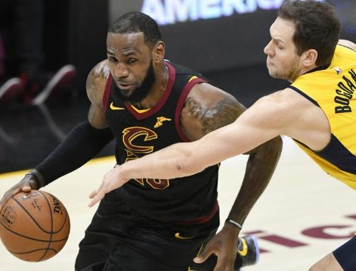 詹姆斯压哨绝杀骑士拿下天王山之战,奥拉迪波