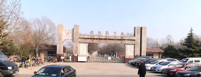 你一个月去了几次达活泉公园?