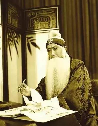 「五大道名人故事」第14期《马连良:疙瘩楼