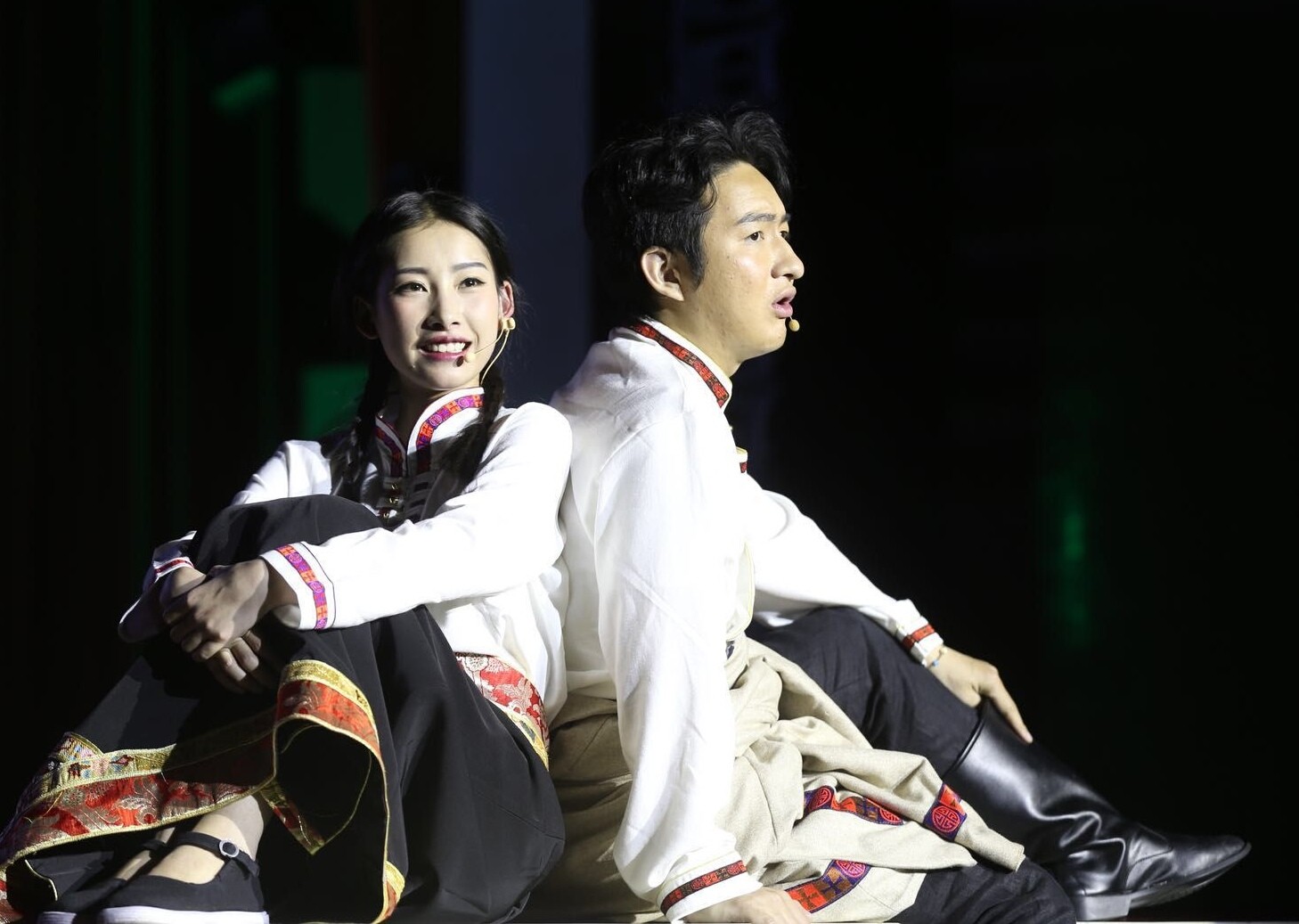 据制作人郝金玲女士介绍,《草原红星》人民大会堂首场公演标志着"爱国