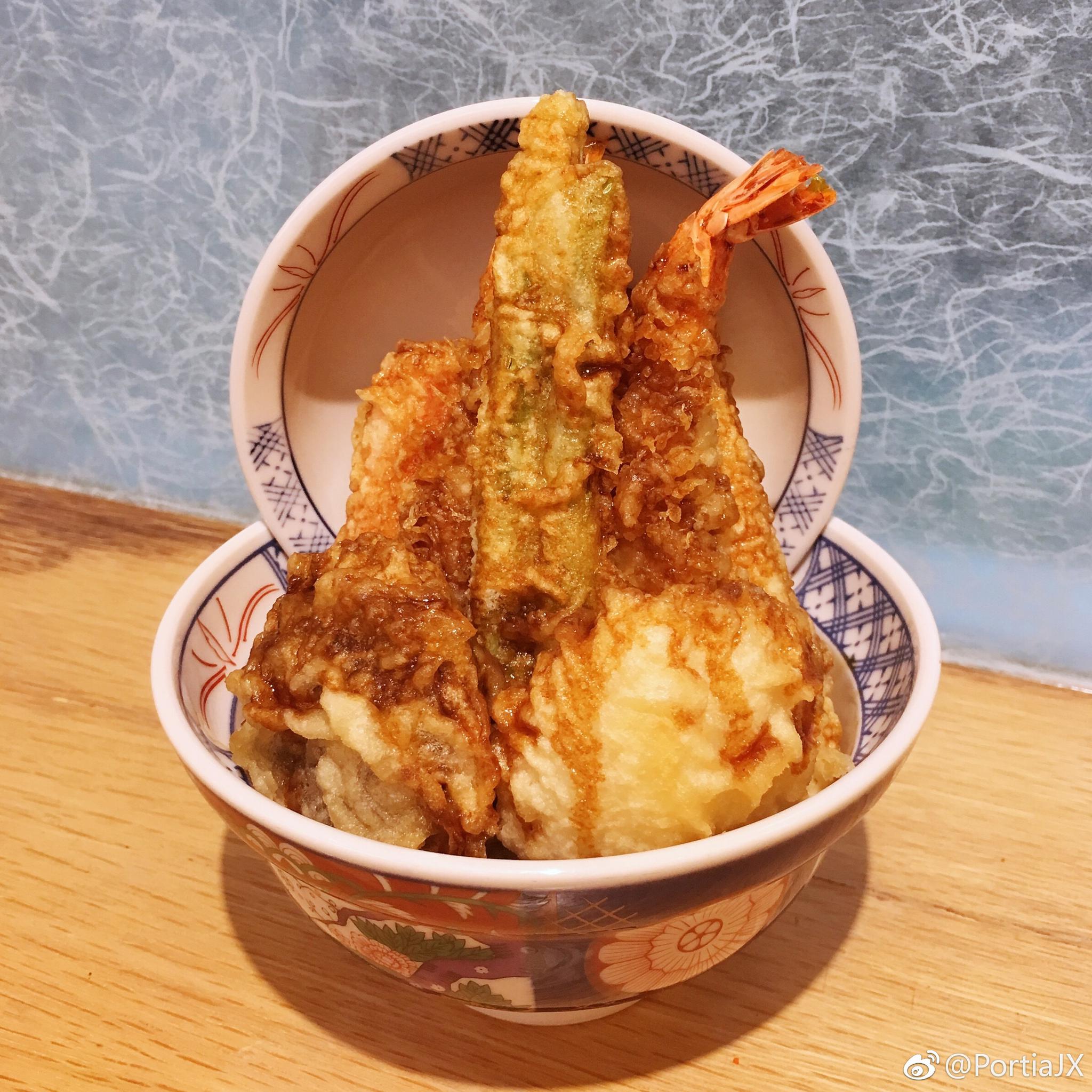 新加坡最好吃的天妇罗盖饭—天丼琥珀