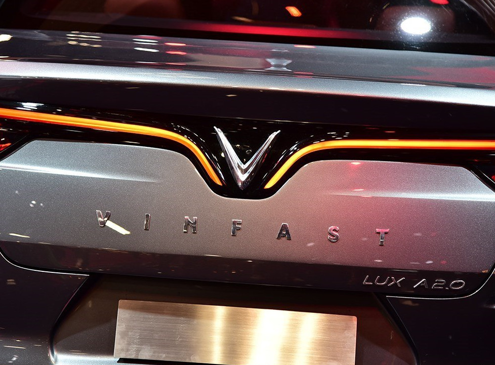 越南首台自产豪车,车标酷似长安,颜值不输博瑞,将引入国内售卖